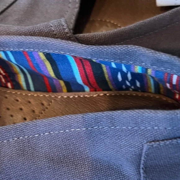 Toms Brown Canvas Flats - Picture 4 of 5